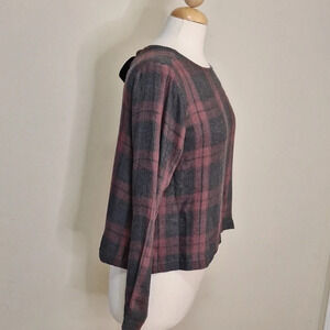 Cloth & Stone light weight plaid pull over fannel top griss  grain ribbon tie